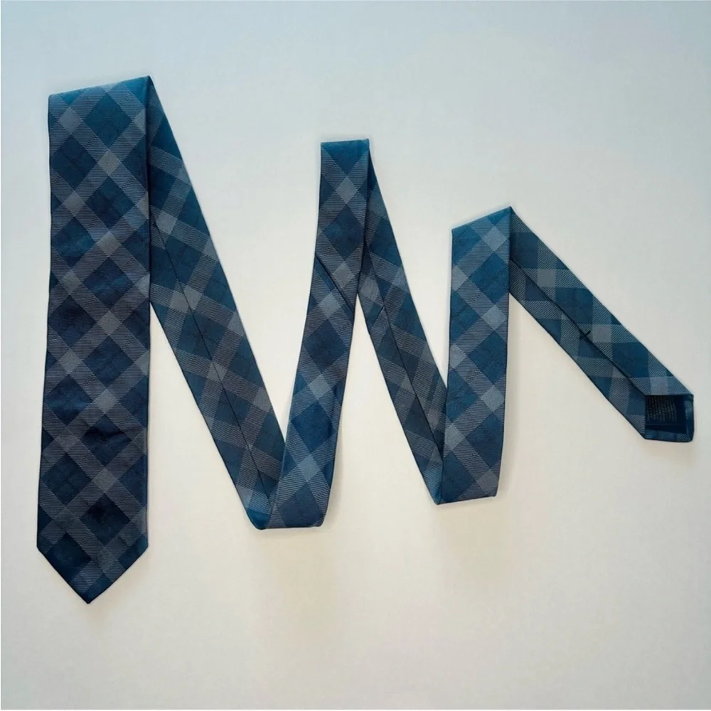 BROOKS BROTHERS Makers & Merchants Skinny/Slim Blue Checkered Silk Tie, 2.75”